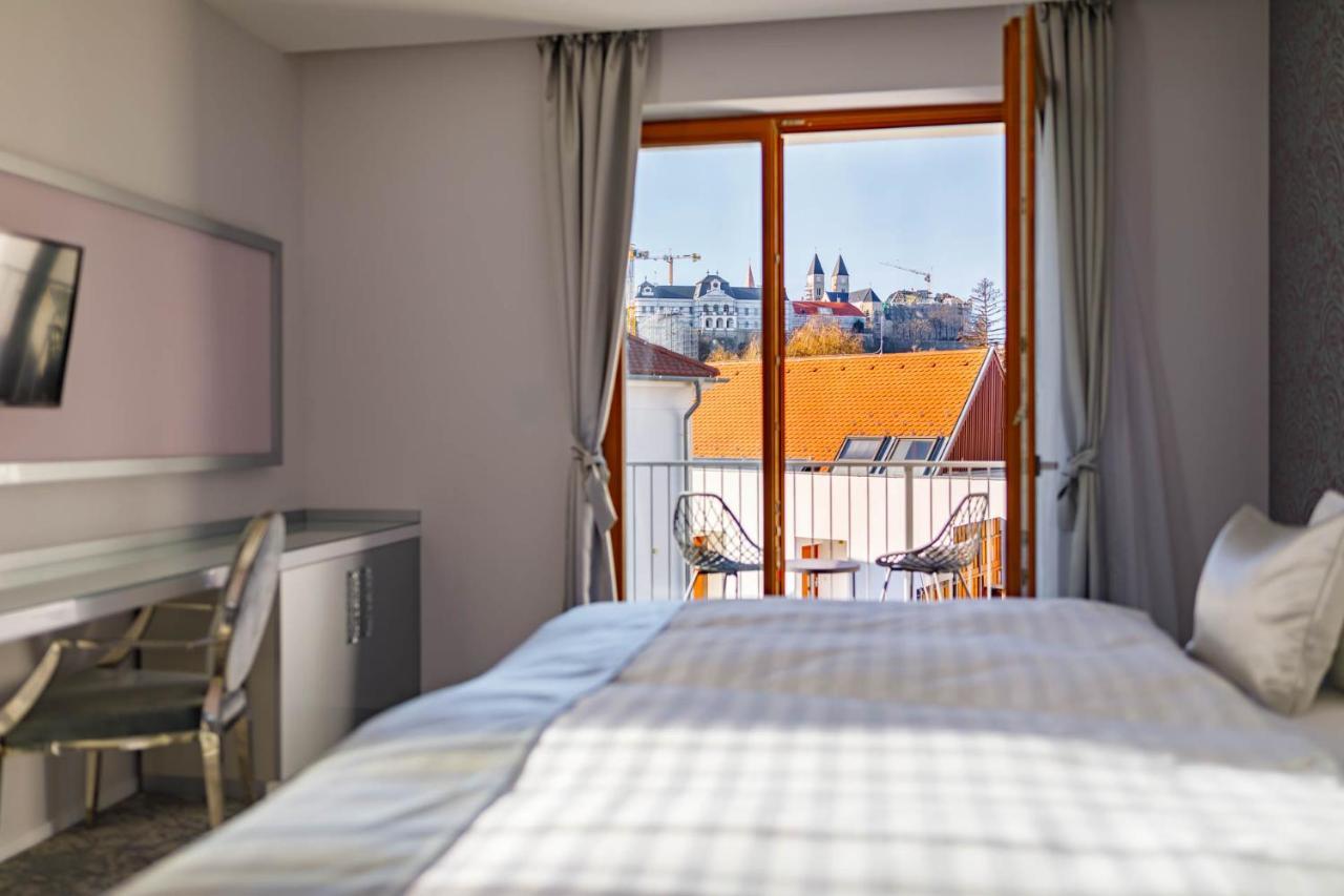 Hotel Historia Malomkert Veszprém Dış mekan fotoğraf