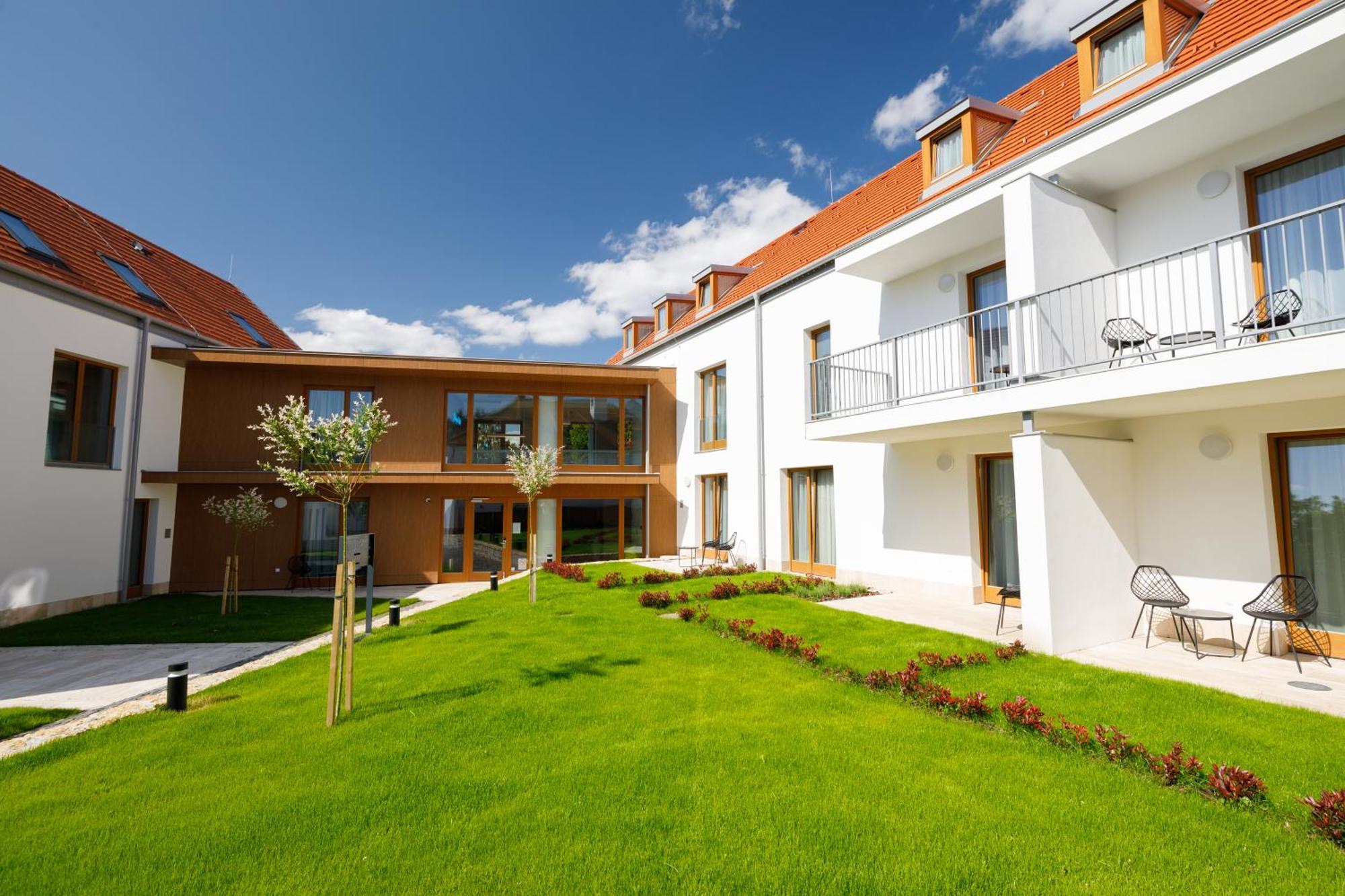 Hotel Historia Malomkert Veszprém Dış mekan fotoğraf