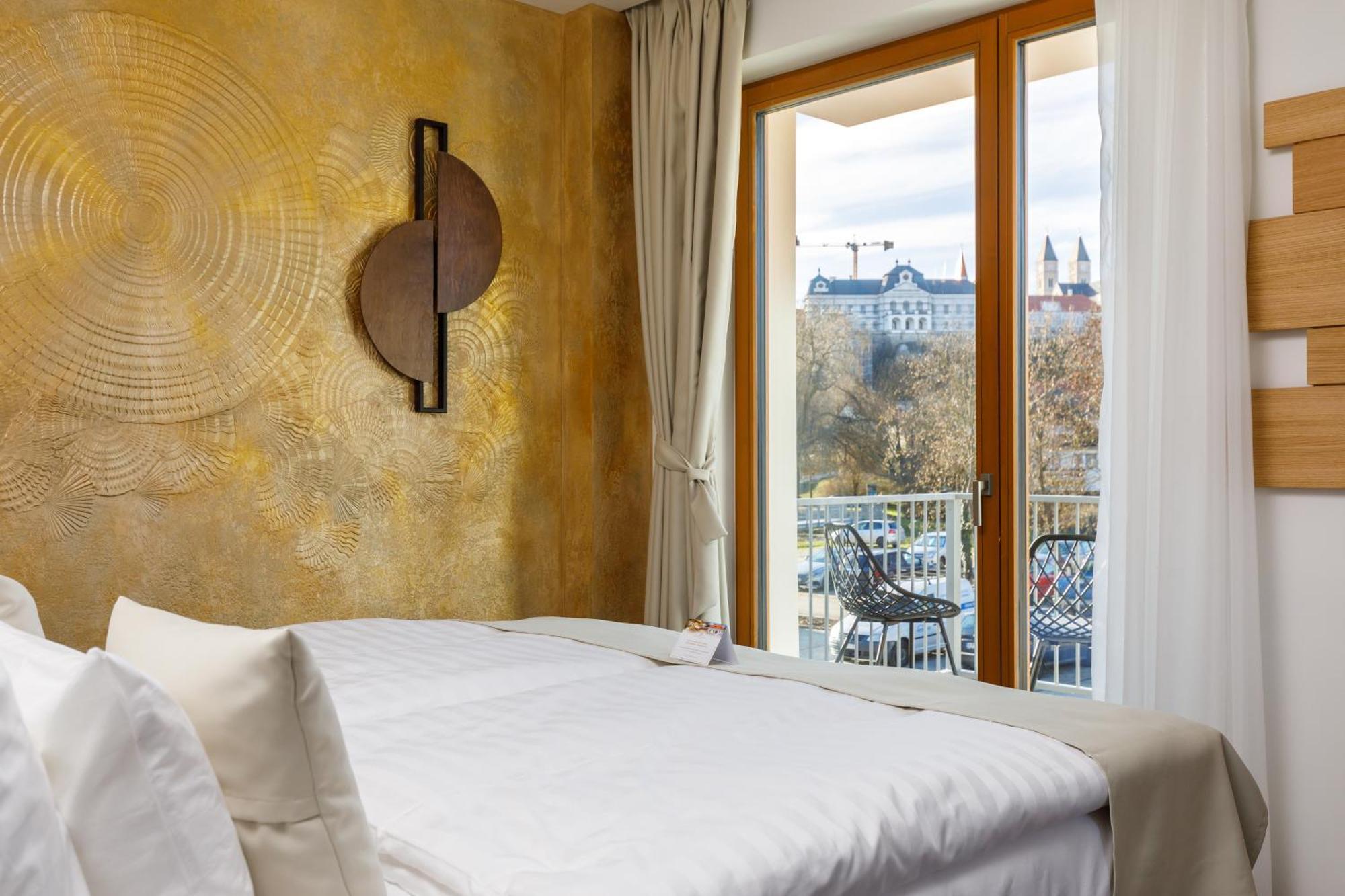 Hotel Historia Malomkert Veszprém Dış mekan fotoğraf